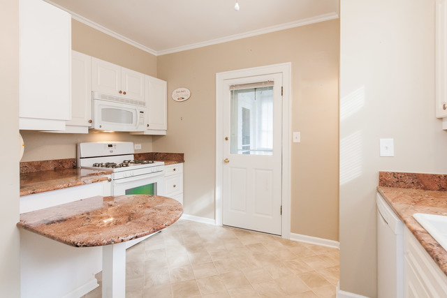 2307 Cowper Ave, Evanston, IL 60201 photo 2