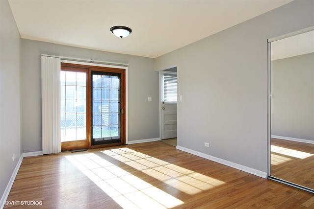 223 E Lorraine Ave, Addison, IL 60101 photo 5
