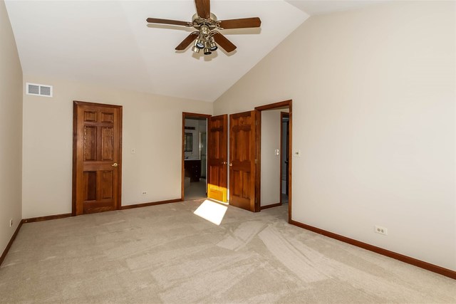 221 Wilcox Dr, Bartlett, IL 60103 photo 10