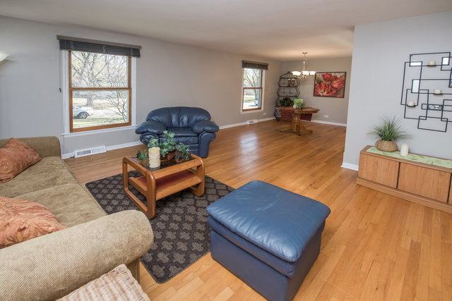 7322 Bunker Rd, Darien, IL 60561 photo 8