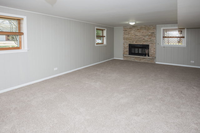 7322 Bunker Rd, Darien, IL 60561 photo 13