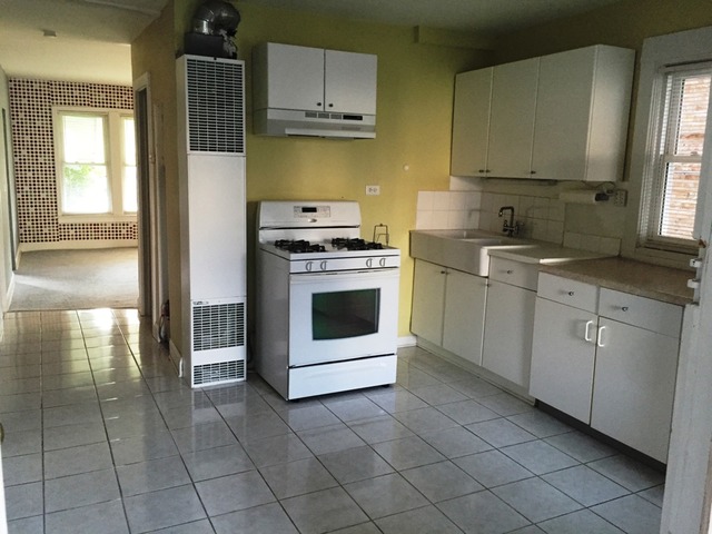 5038 S Maplewood Ave, Chicago, IL 60632 photo 2