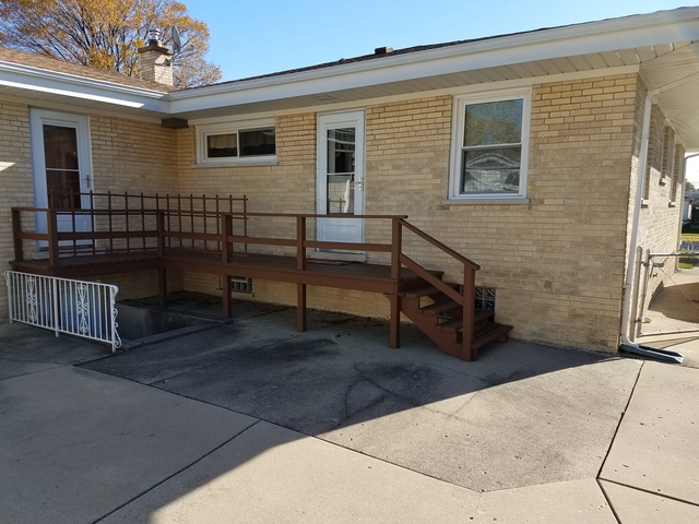 7120 W Wright Ter, Niles, IL 60714 photo 17