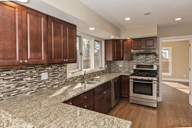7 Lighthouse Ln, Third Lake, IL 60030 photo 5
