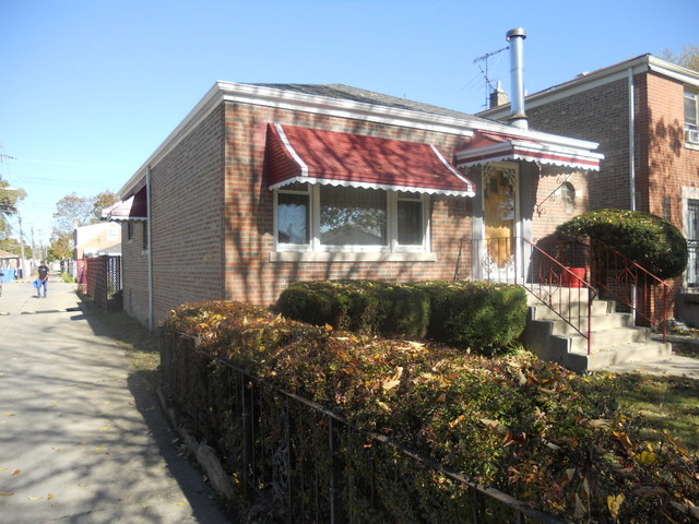 548 E 104th Pl, Chicago, IL 60628 photo 2