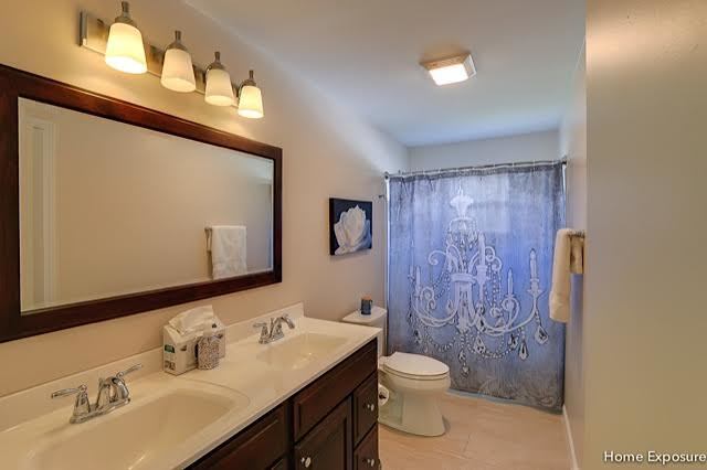 7700 W 82nd Pl, Bridgeview, IL 60455 photo 11