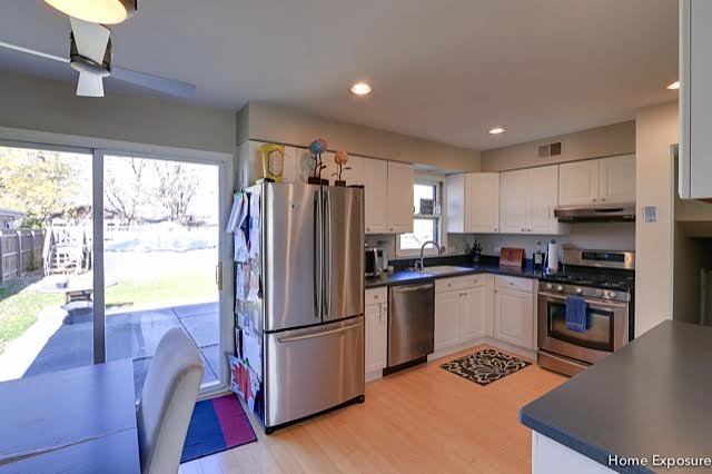 7700 W 82nd Pl, Bridgeview, IL 60455 photo 8