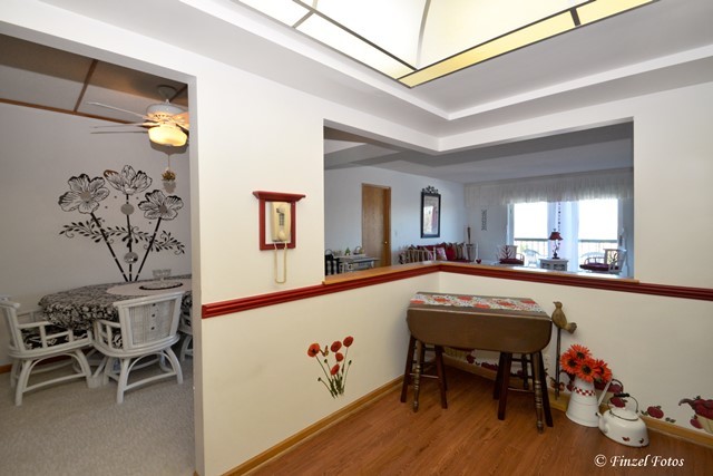 545 S River Rd #606, Des Plaines, IL 60016 photo 7