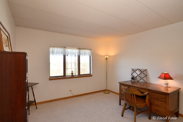 545 S River Rd #606, Des Plaines, IL 60016 photo 10