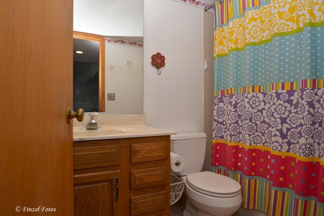 545 S River Rd #606, Des Plaines, IL 60016 photo 11