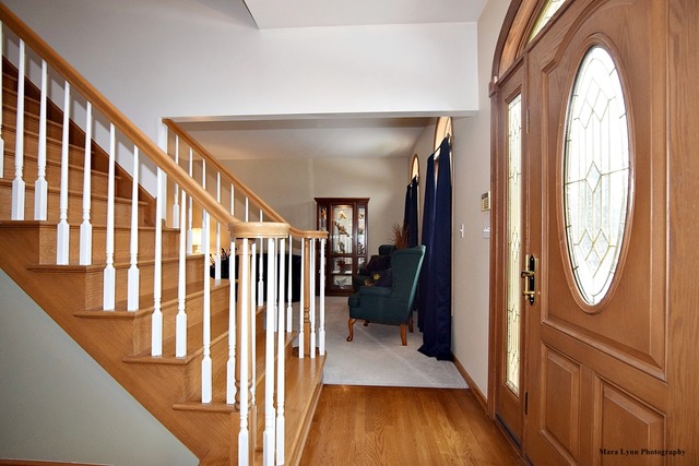 8 N573 Kendall Rd, Elgin, IL 60124 photo 2
