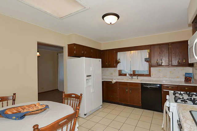 1014 Victoria Ave, Berkeley, IL 60163 photo 9