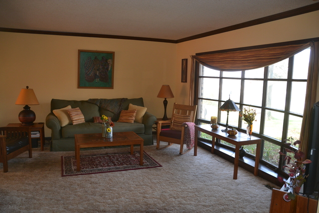306 Devonshire St, Dixon, IL 61021 photo 6