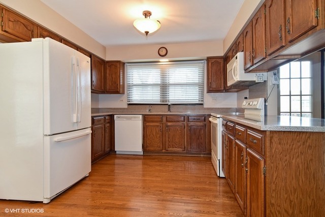 4351 Lombardy Ln, Hoffman Estates, IL 60192 photo 5