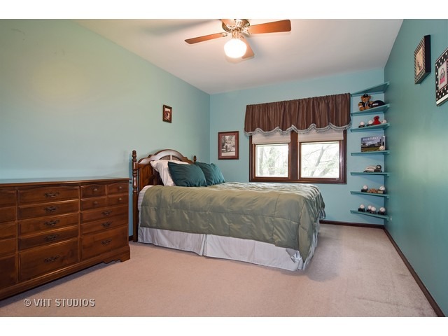 4351 Lombardy Ln, Hoffman Estates, IL 60192 photo 16