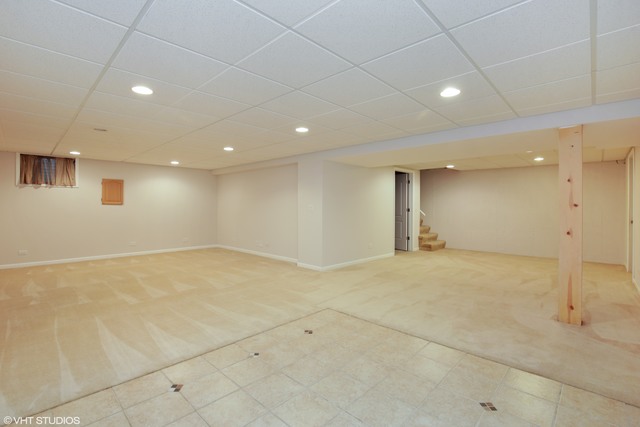 731 Canyon Ln, Elgin, IL 60123 photo 8