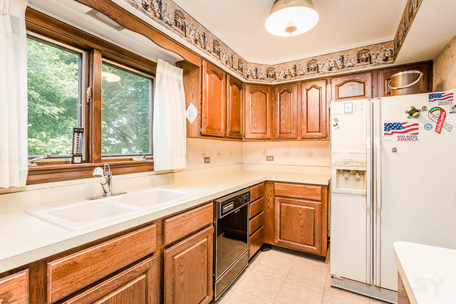 116 S Maple St, Itasca, IL 60143 photo 8