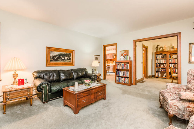 116 S Maple St, Itasca, IL 60143 photo 3
