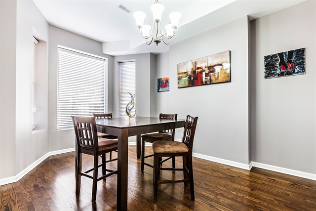 819 E 47th Pl, Chicago, IL 60615 photo 4