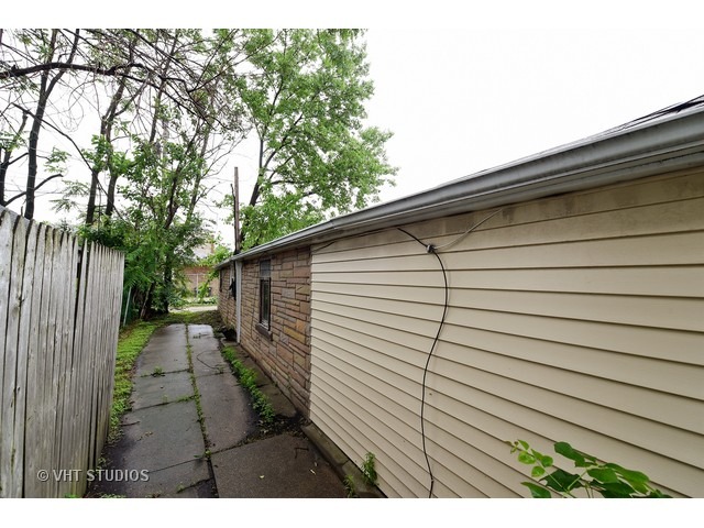 5700 S Harlem Ave, Summit, IL 60501 photo 4