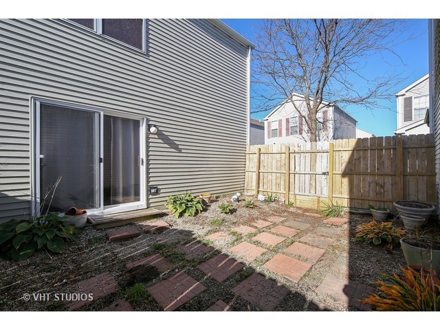 1065 Symphony Dr, Aurora, IL 60504 photo 10