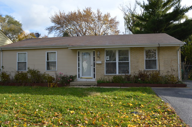 25 Schoenbeck Rd, Wheeling, IL 60090 photo 2