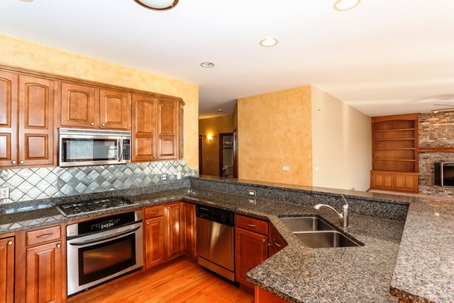 431 Pond View Ln, Bartlett, IL 60103 photo 10