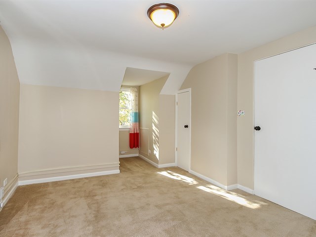 714 Adams St, Elgin, IL 60123 photo 15