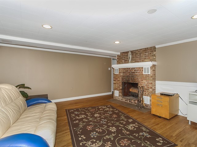 714 Adams St, Elgin, IL 60123 photo 18
