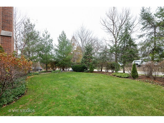 1109 Astor Pl, Glencoe, IL 60022 photo 22