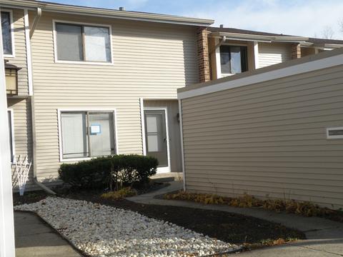 1092 Cascade Dr, Aurora, IL 60506 photo 1