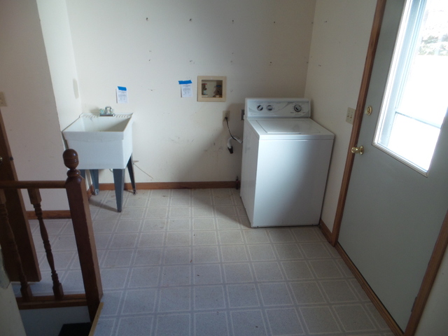 12705 State Line Rd, Hebron, IL 60034 photo 9