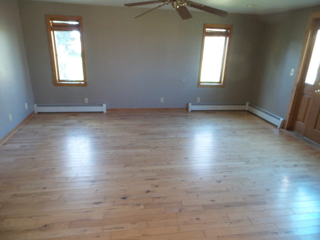 12705 State Line Rd, Hebron, IL 60034 photo 6
