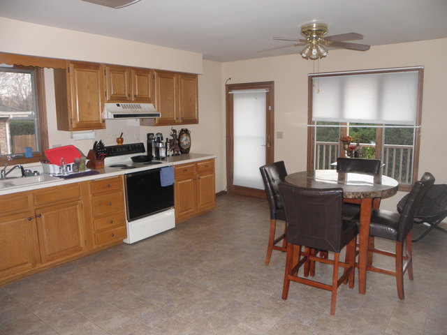 133 Pack Ct, Morris, IL 60450 photo 5