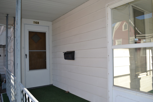 168 Oak St, Elgin, IL 60123 photo 3