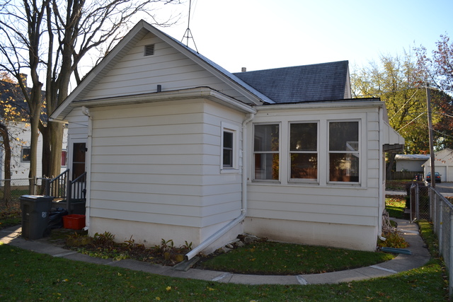 168 Oak St, Elgin, IL 60123 photo 23