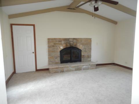 12900 E Playfield Dr, Crestwood, IL 60445 photo 5