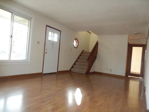 12900 E Playfield Dr, Crestwood, IL 60445 photo 3