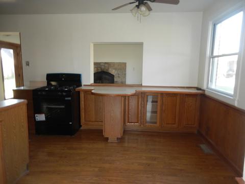 12900 E Playfield Dr, Crestwood, IL 60445 photo 4