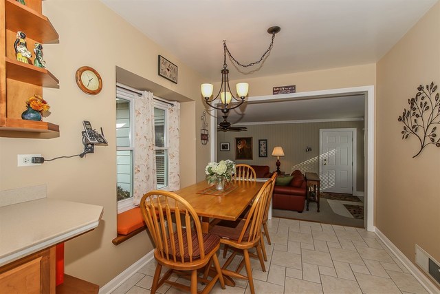 1503 E Illinois St, Wheaton, IL 60187 photo 10