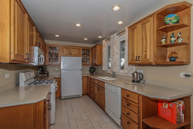 1503 E Illinois St, Wheaton, IL 60187 photo 8