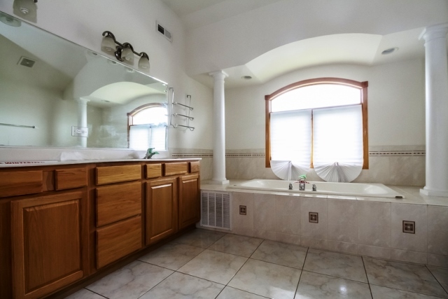 4609 Blarney Dr, Matteson, IL 60443 photo 18