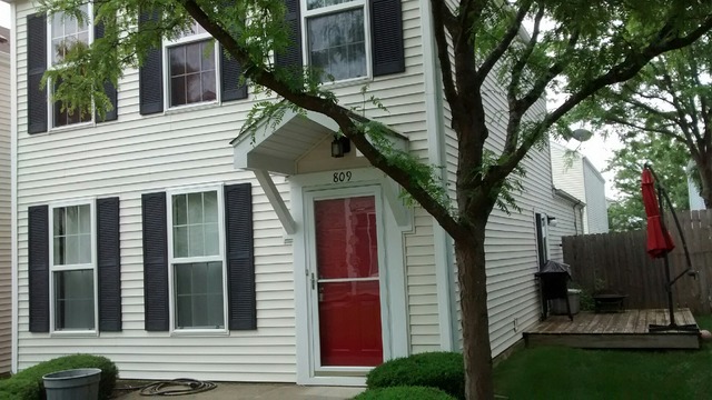 809 Symphony Dr, Aurora, IL 60504 photo 2