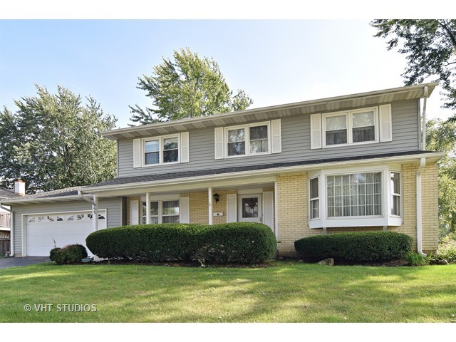 955 W Firestone Dr, Hoffman Estates, IL 60192 photo 1