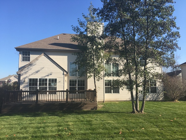 740 Par Dr, Algonquin, IL 60102 photo 2