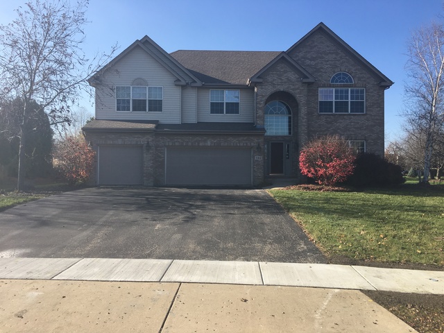 740 Par Dr, Algonquin, IL 60102 photo 1