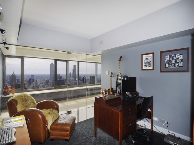 175 E Delaware Pl #8009, Chicago, IL 60611 photo 9