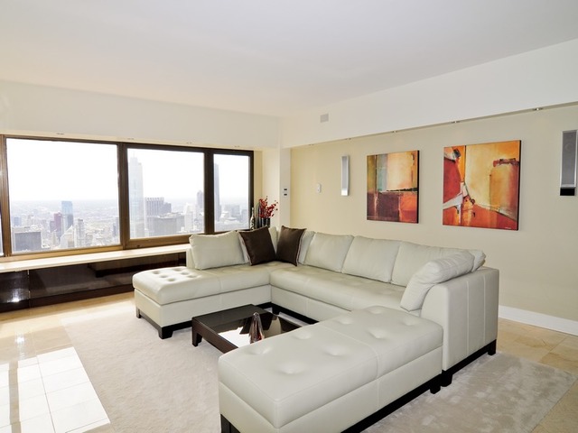 175 E Delaware Pl #8009, Chicago, IL 60611 photo 3