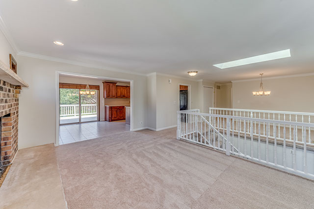 1215 Pinetree Ln, Bartlett, IL 60103 photo 6