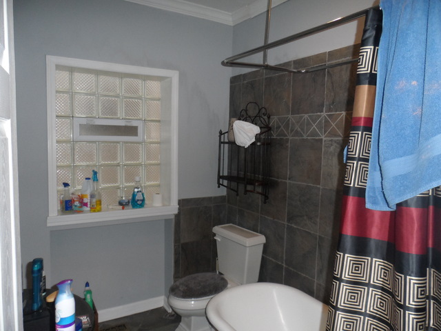 6830 S Clyde Ave, Chicago, IL 60649 photo 6